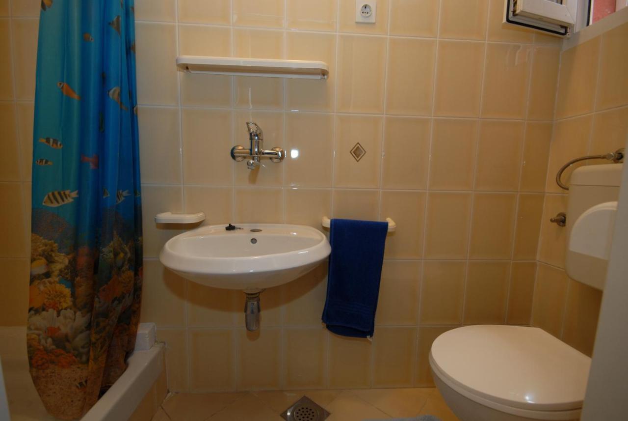 Apartments And Rooms With A Swimming Pool Kali, Ugljan - 14083 Exterior photo